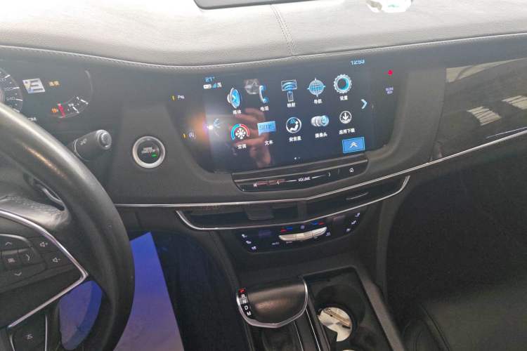 Used Cadillac CT6 2017 28T Luxury Model Audio And AC Panel