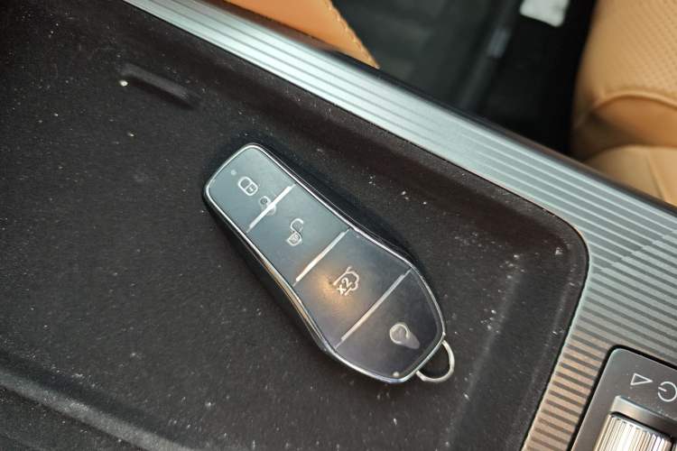 Used BYD Song L DM-i 2024 112 km Beyond Edition