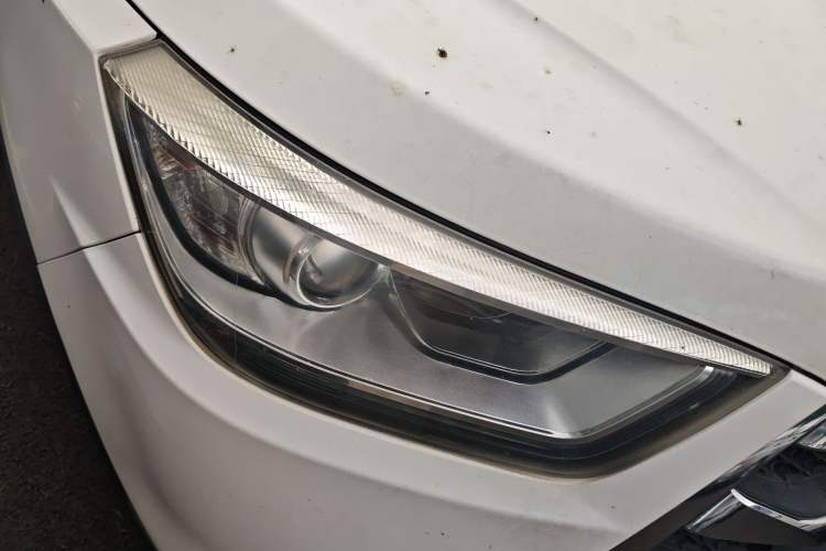 Used JAC Group Refine S3 2014 1.5L CVT Luxury Smart Model Right Front Headlight