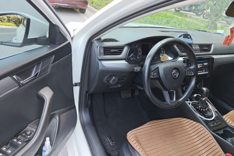 Used Skoda Superb 2016 TSI330 DSG Innovation Edition