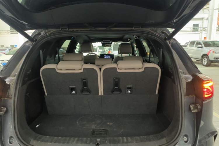 Used BYD Tang New Energy 2024 DM-i Glory Edition 200KM Flagship Model Trunk