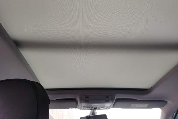 Used Volkswagen Tacqua 2021 200TSI DSG R-Line Smart Connectivity Version Headliner