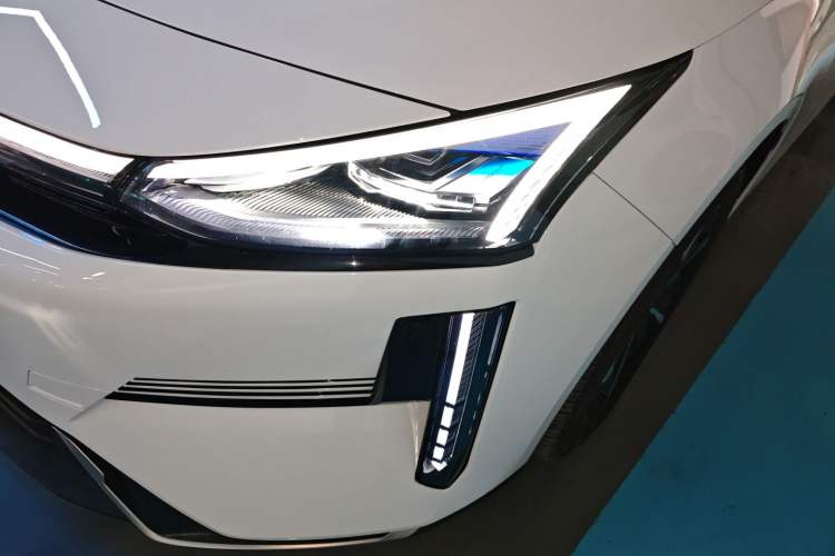 Used Geely Galaxy L6 2025 EM-i 140km Starship Edition
