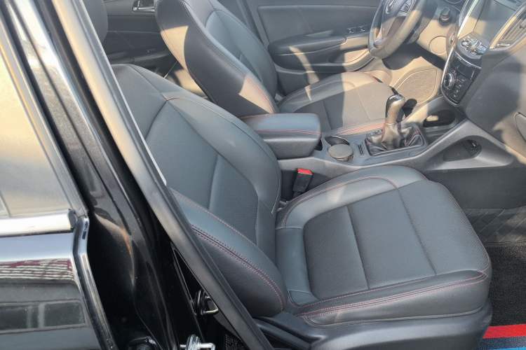 Used Changan CS75 2016 1.5T Manual FENGSHANG Model