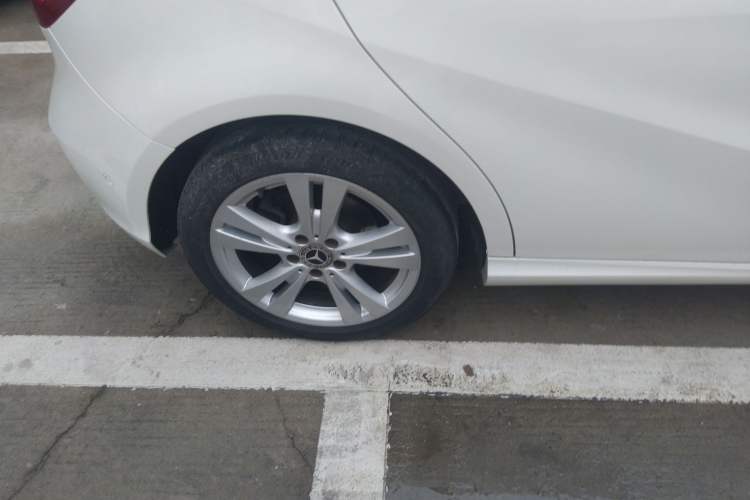 Used Mercedes-Benz A-Class (Import) 2017 Revised A 200 Dynamic Edition
