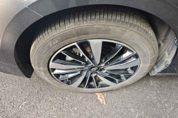 Used CHANGAN NEVO A05 2025 Truly Delicious Edition 70 – Beyond Excellence Left Front Wheel Hub