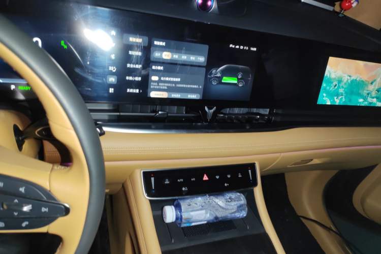 Used VOYAH Dream 2024 PHEV Ultra-Long Range Flagship Edition