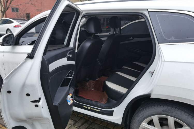 Used Jetta VS7 2023 280TSI Automatic Trend Edition
