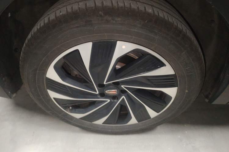 Used Hongqi HS7 PHEV 2024 2.0T PHEV Two-Wheel Drive Flagship Edition 7 Seats
