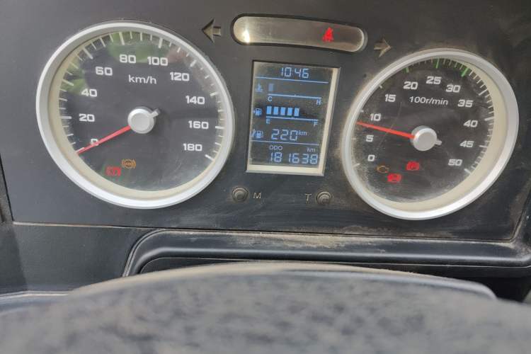 Used Iveco Daily 2017 2.5T A35 Passenger Van 5-7 Seats Model 47Z5
