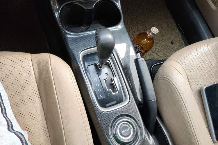 Used Mitsubishi Outlander 2016 2.4L 4x4 Luxury Edition 7-Seater