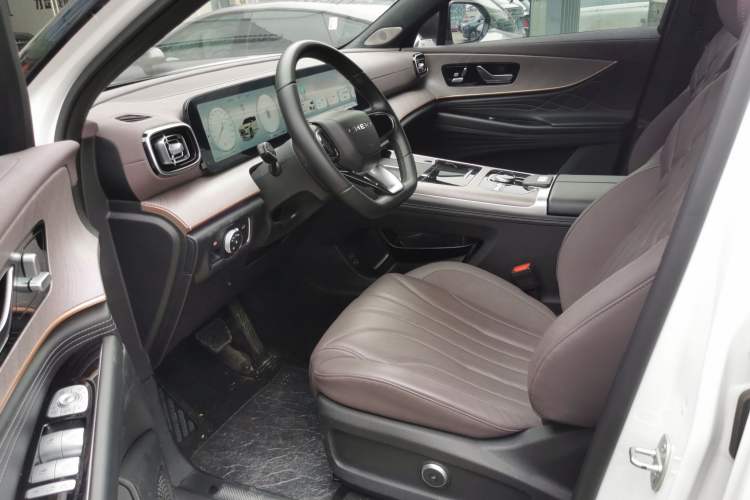 Used Chery Tiggo 9 2025 2.0T Automatic Two-Wheel Drive Luxury Edition 5 Seats