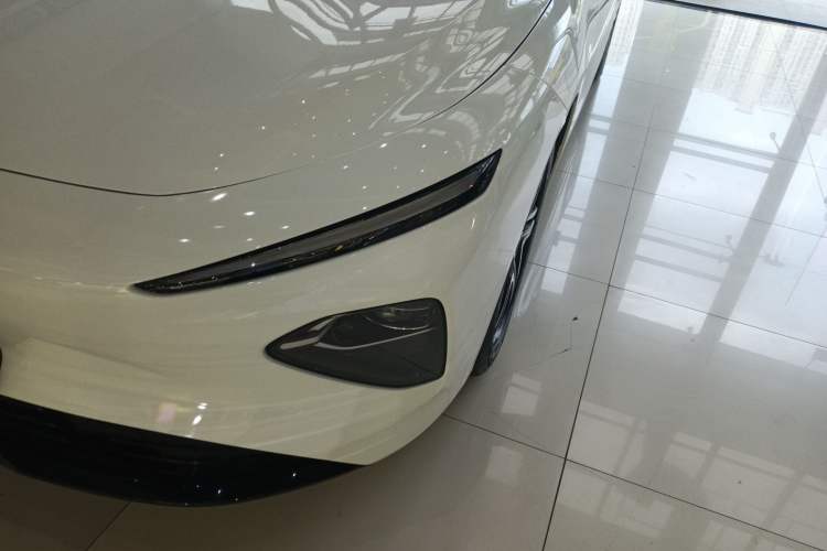 Used Roewe D7 2025 EV 510km Rear-Drive Navigation Edition Left Front Headlight