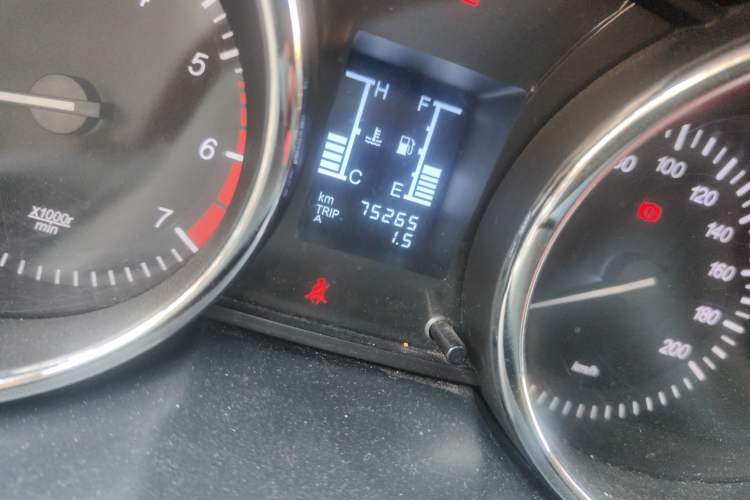 Used HYOSOW S3 2016 1.5L Manual Luxury Edition China IV Emission Standard