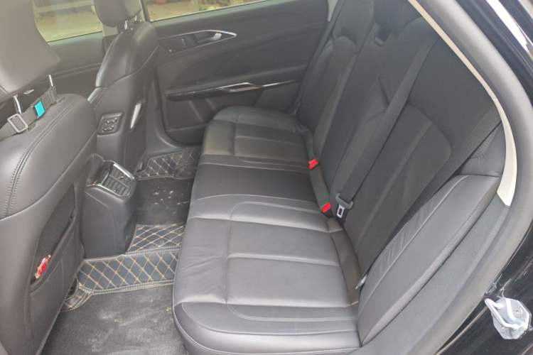 Used Ford Taurus 2019 EcoBoost 245 Premium Edition Left Rear Seat