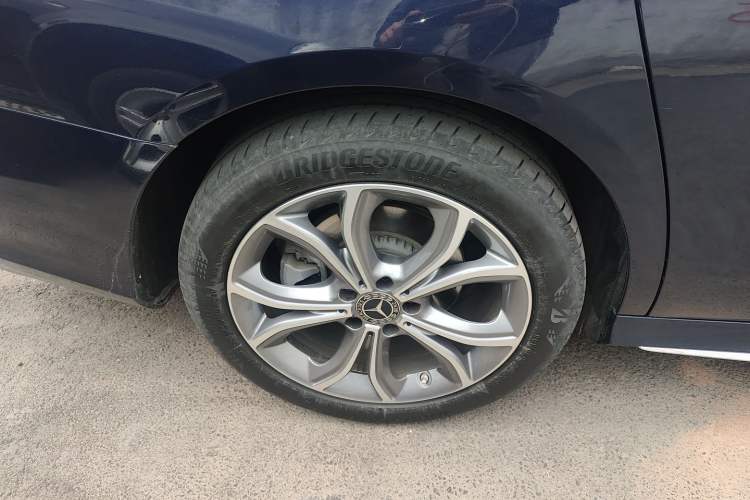 Used Mercedes-Benz E-Class 2020 E 300 L Sporty and Stylish Model
