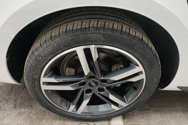 Used Audi A4L 2022 40 TFSI Luxury Dynamic Model