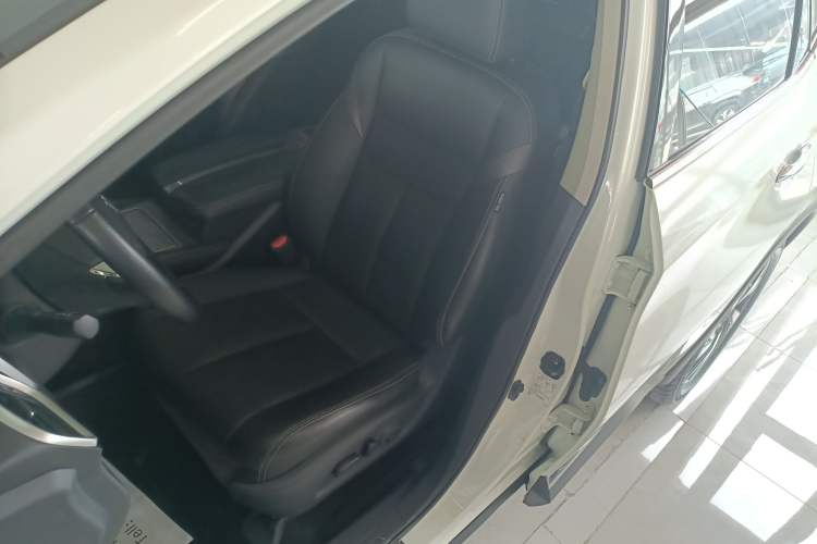 Used Nissan Murano 2015 2.5 S/C HEV XL Two-Wheel Drive Hybrid Luxury Edition Left Front Seat