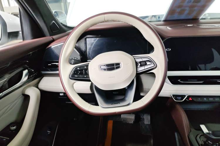 Used Geely Auto Monjaro L 2021 2.0TD DCT EVO Two-Wheel Drive Prestige Version Steering Wheel