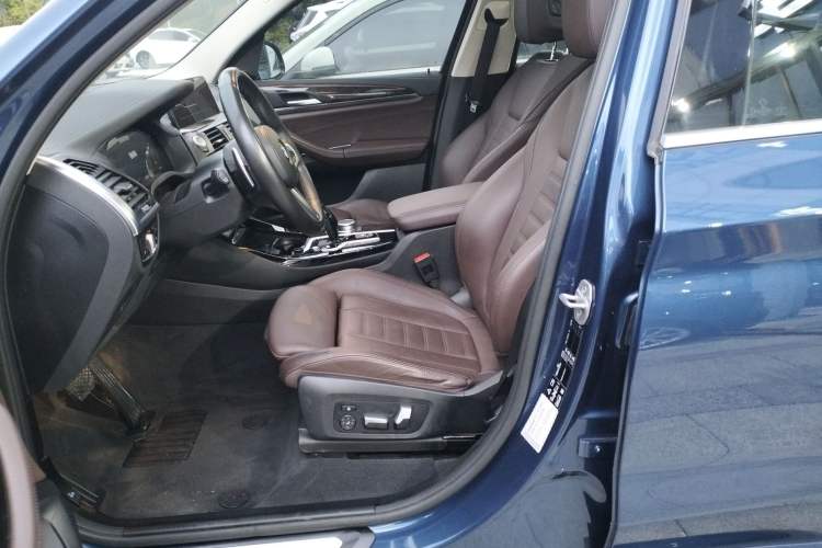 Used BMW X3 2020 xDrive30i Luxury Model with M Sport Package
