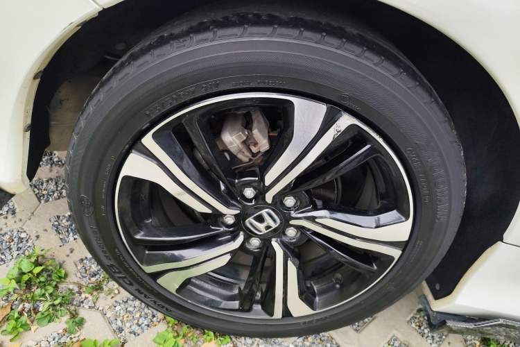 Used Honda Civic 2016 220TURBO CVT Prestige Edition
