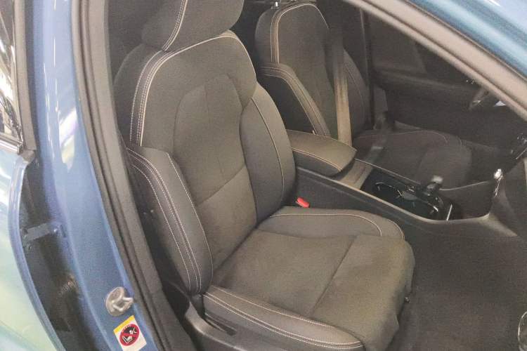 Used Volvo C40 2024 Long-Range PRO Version