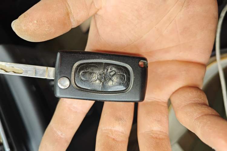 Used Citroen C-Quatre 2010 Sedan 1.6L Manual Shangle Version
