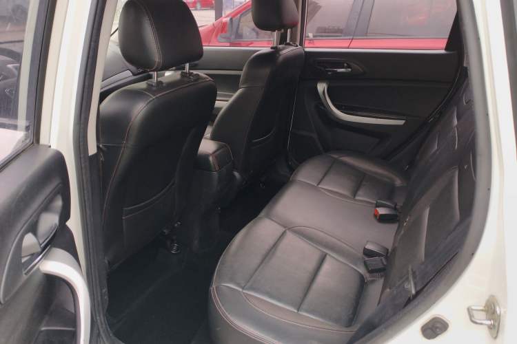 Used Changan CS35 2015 1.6L Manual Luxury Model China IV Standard