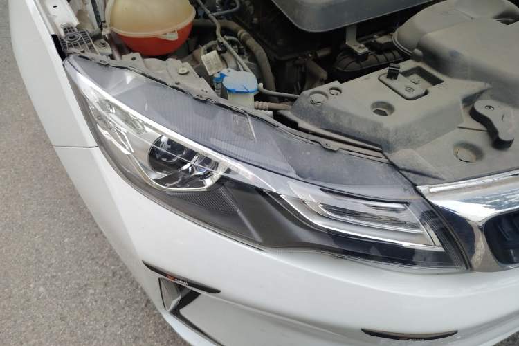 Used Geely Auto Emgrand GL 2020 1.4T Manual Luxury Model Right Front Headlight