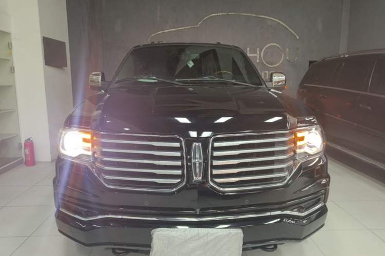 Used Lincoln Navigator 2016 3.5T AWD Front