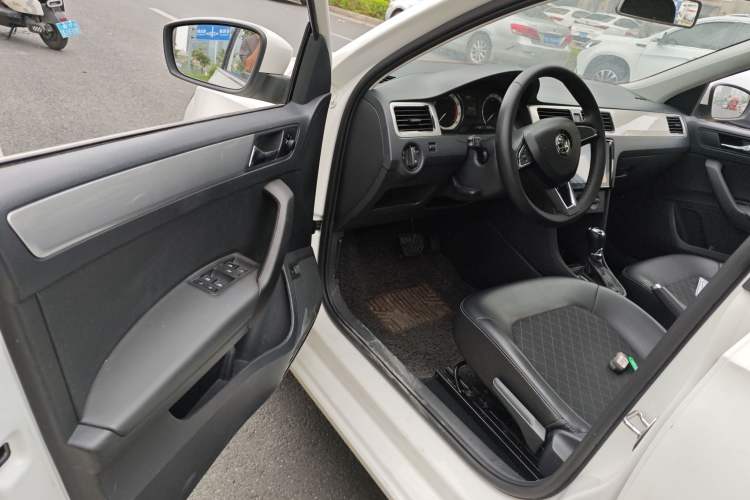 Used Skoda Rapid 2019 1.5L Automatic Comfort Edition China VI Standard