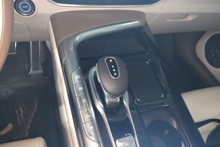 Used VOYAH FREE 2021 Four-Wheel Drive Extended-Range First Edition Commemorative Edition Exclusive Luxury Package
