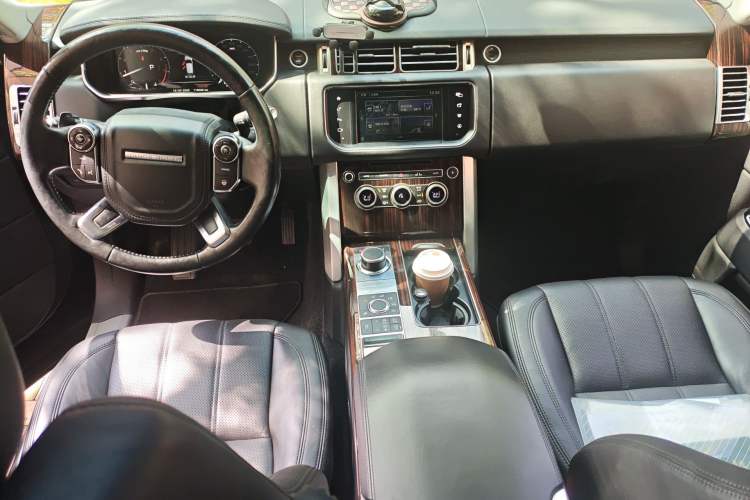 Used Land Rover Range 2016 3.0 SC V6 Vogue Extended Version