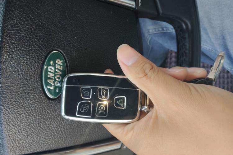 Used Land Rover Discovery 2012 5.0 V8 HSE
