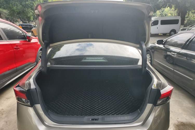 Used Nissan Teana 2022 2.0L XL-Upr Enjoyment Edition