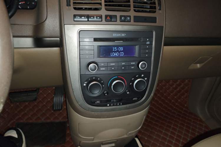 Used Buick GL8 2012 2.4L BASE Comfort Edition