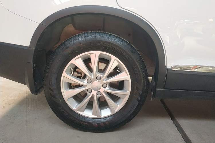 Used Haval H6 2021 Sport Edition 1.5T Automatic Elite Smart Connectivity Model U-Shape Grille Right Rear Wheel Hub