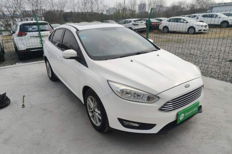 Used Ford Focus 2018 Sedan Classic 1.6L Automatic Trendy SmartDrive Edition