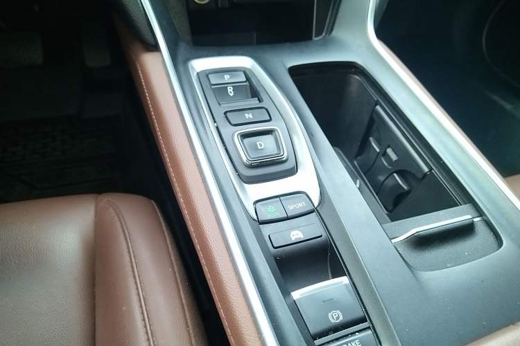 Used Honda Inspire 2022 Lingpai Hybrid 2.0L Pure Elegant Edition