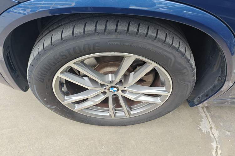 Used BMW X3 2018 xDrive25i M Sport Package China VI Left Front Wheel Hub