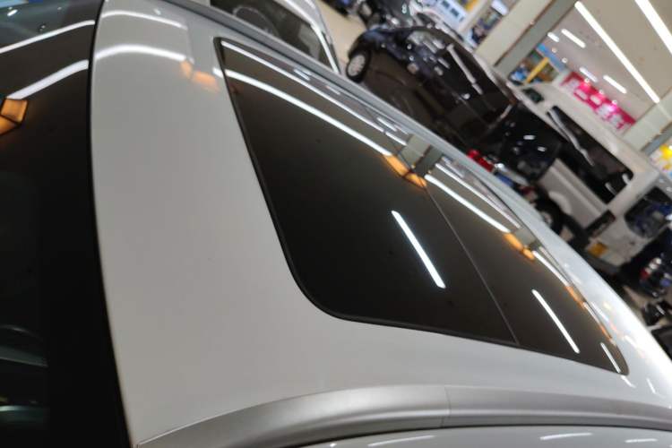 Used Geely Auto Emgrand X7 Sport 2020 1.8TD DCT Two-Wheel Drive Smart Connect 4G-Enabled Version
