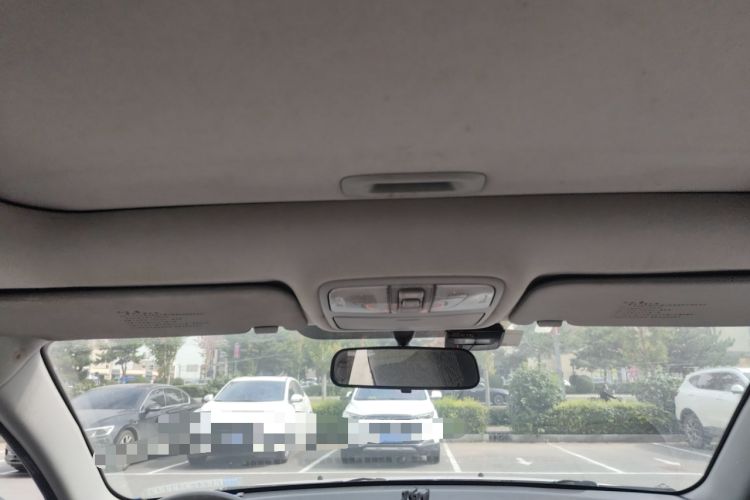 Used Hyundai Celesta 2011 1.6L Manual Luxury Model
