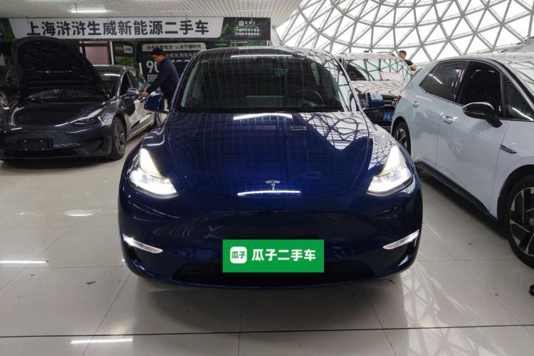 Used Tesla Model Y 2021 Standard Range Rear-Wheel Drive Version Front