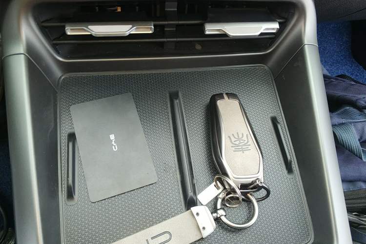 Used BYD Qin PLUS 2025 DM-i Smart Drive 55KM Leading Model