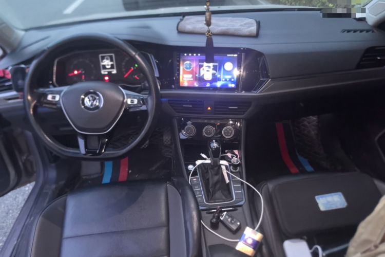 Used Volkswagen Sagitar 2019 280TSI DSG Comfort Version China VI Standard Center Console