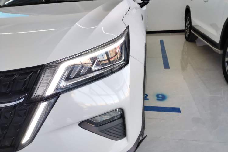 Used Wuling Asta 2021 1.5T CVT Starlight Edition
