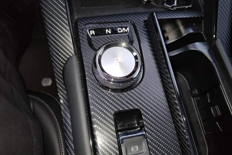 Used Haval H6 2024 1.5T Two-Wheel-Drive Classic Edition