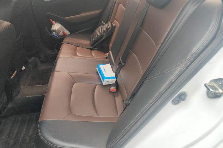 Used Geely Auto Vision 2016 1.5L Automatic Happiness Edition Left Rear Seat