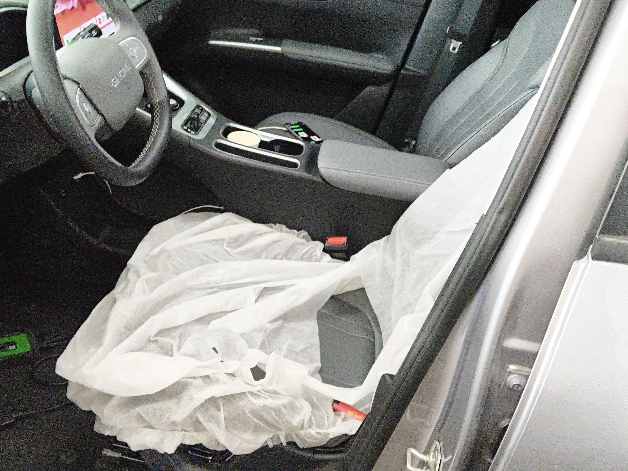 Переднее сиденье в автомобиле