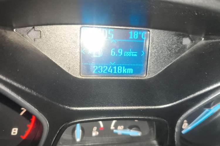 Used Ford Focus 2012 Sedan 1.6L Automatic Fashion Edition Odometer Close Up